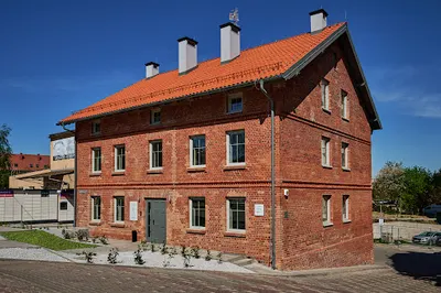 THE HOUSE near Lake & Old Town